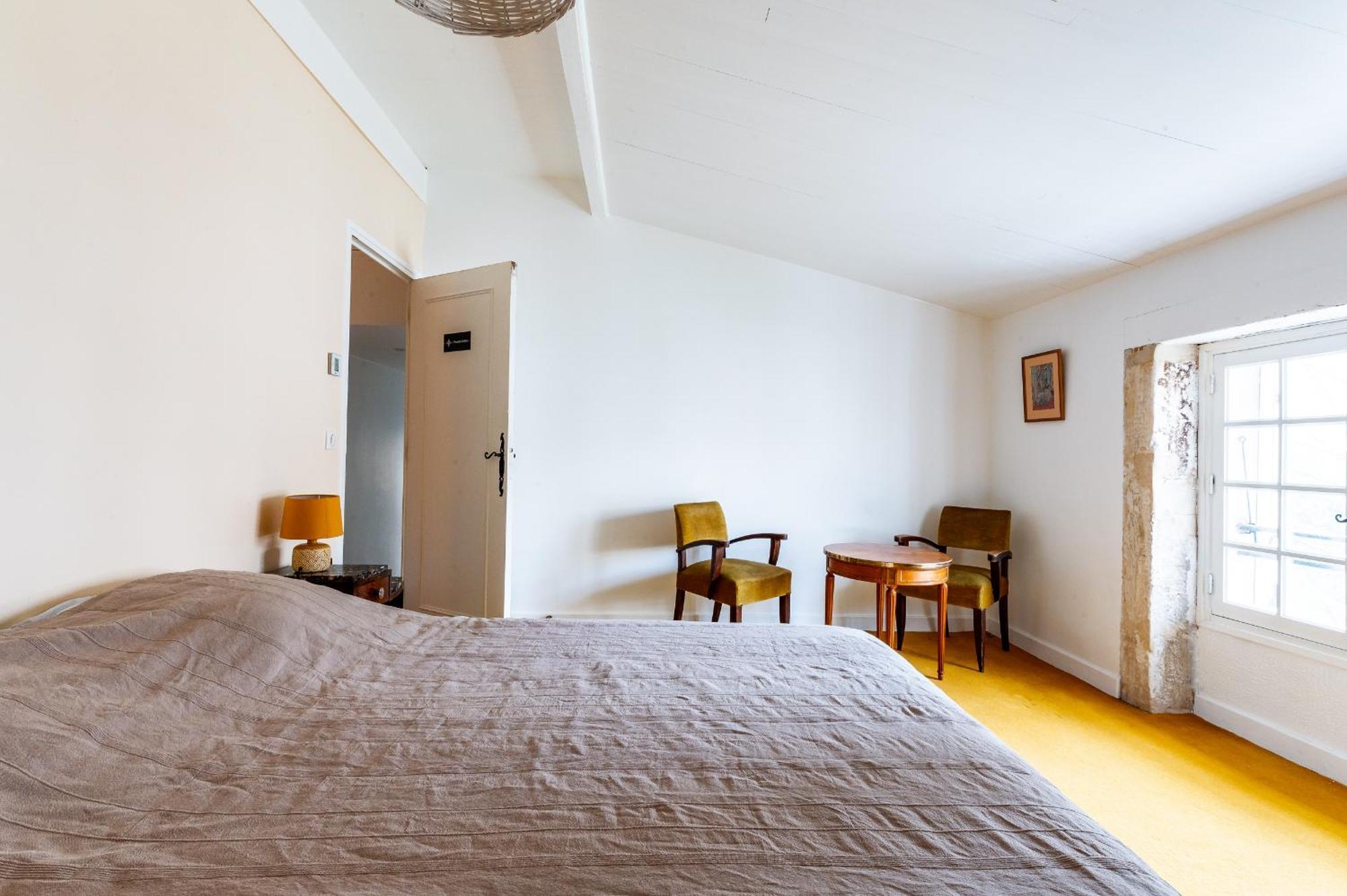 La Closerie D'Escalin Gite 12 Personnes Et Jacuzzi Ла-Гард-Адэмар Экстерьер фото